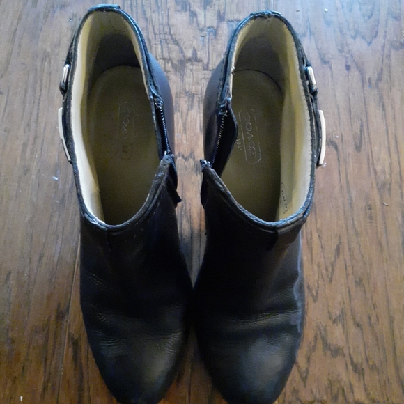 Pre-Owned Coach 7.5B Black Genuine Leather Ankle Boots - Picture 1 of 6